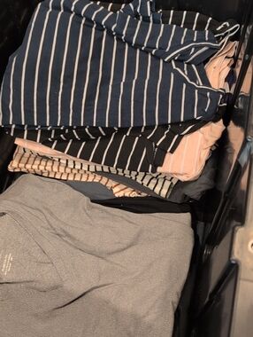 Lot Women's Tshirts / Tanks